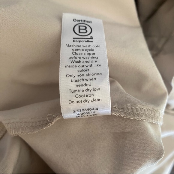 Athleta Skyline II Tie-Waist in Abalone Gray - Picture 9 of 10